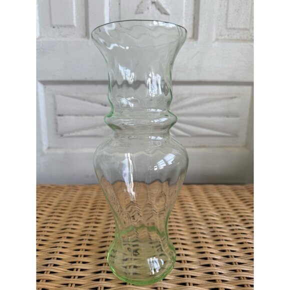 Vintage 30's Optic Ribbed Green Glass Uranium Vase 9" - Picture 12 of 16